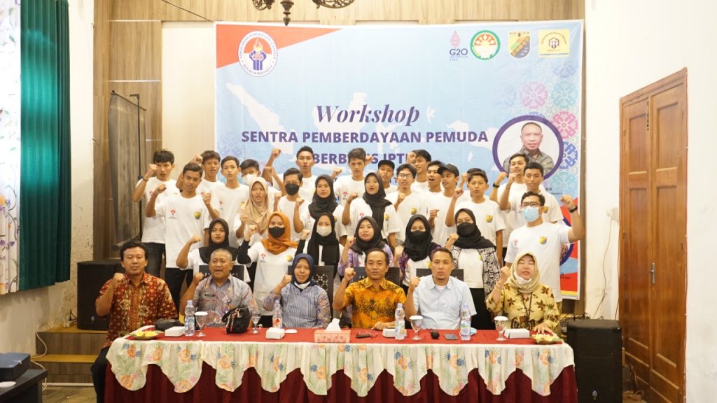 Bupati Cikarang Minta Koperasi Manfaatkan Teknologi Informasi di Revolusi Industri 4.0